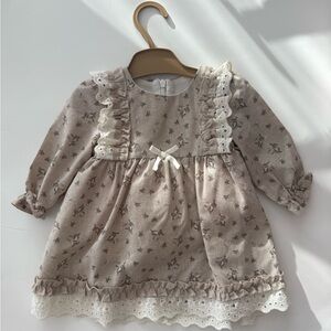 Adorable Floral Baby Dress 6M with Lace Details